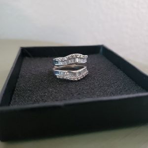 Diamond ring enhancer